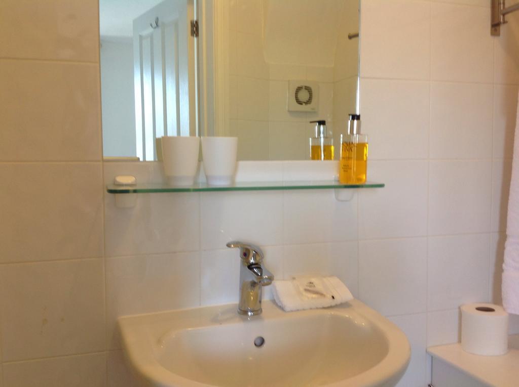 Woodbine City Rooms Exeter Extérieur photo