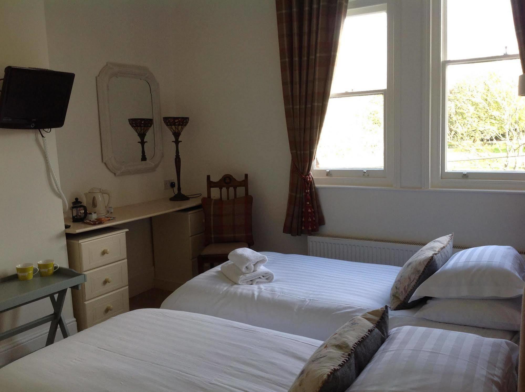 Woodbine City Rooms Exeter Extérieur photo